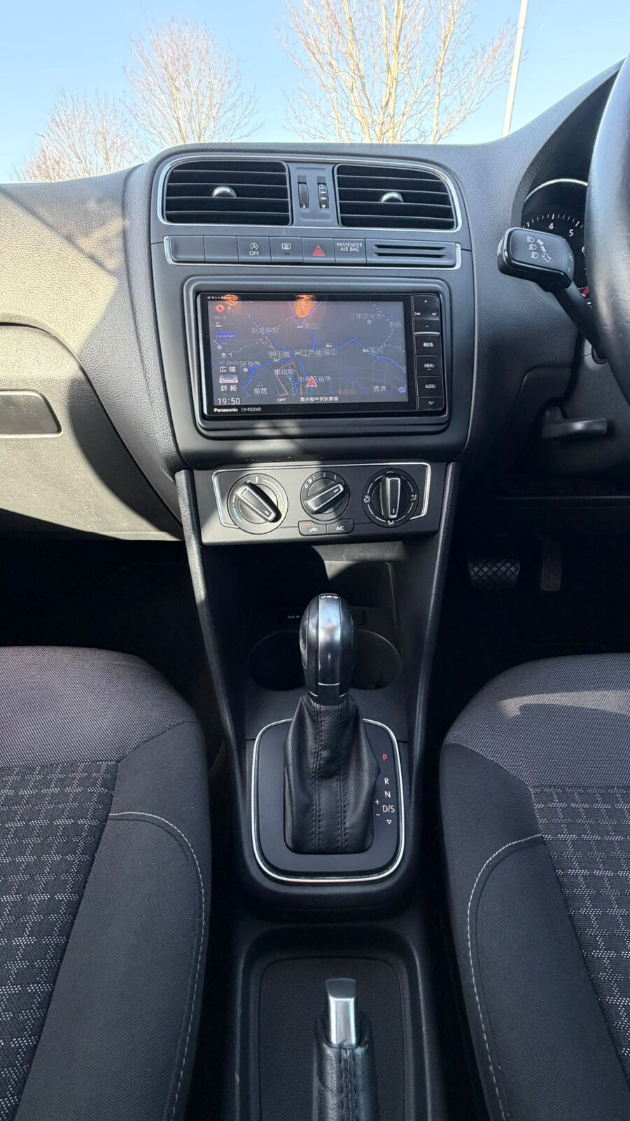 VW POLO 2015 - Image 14