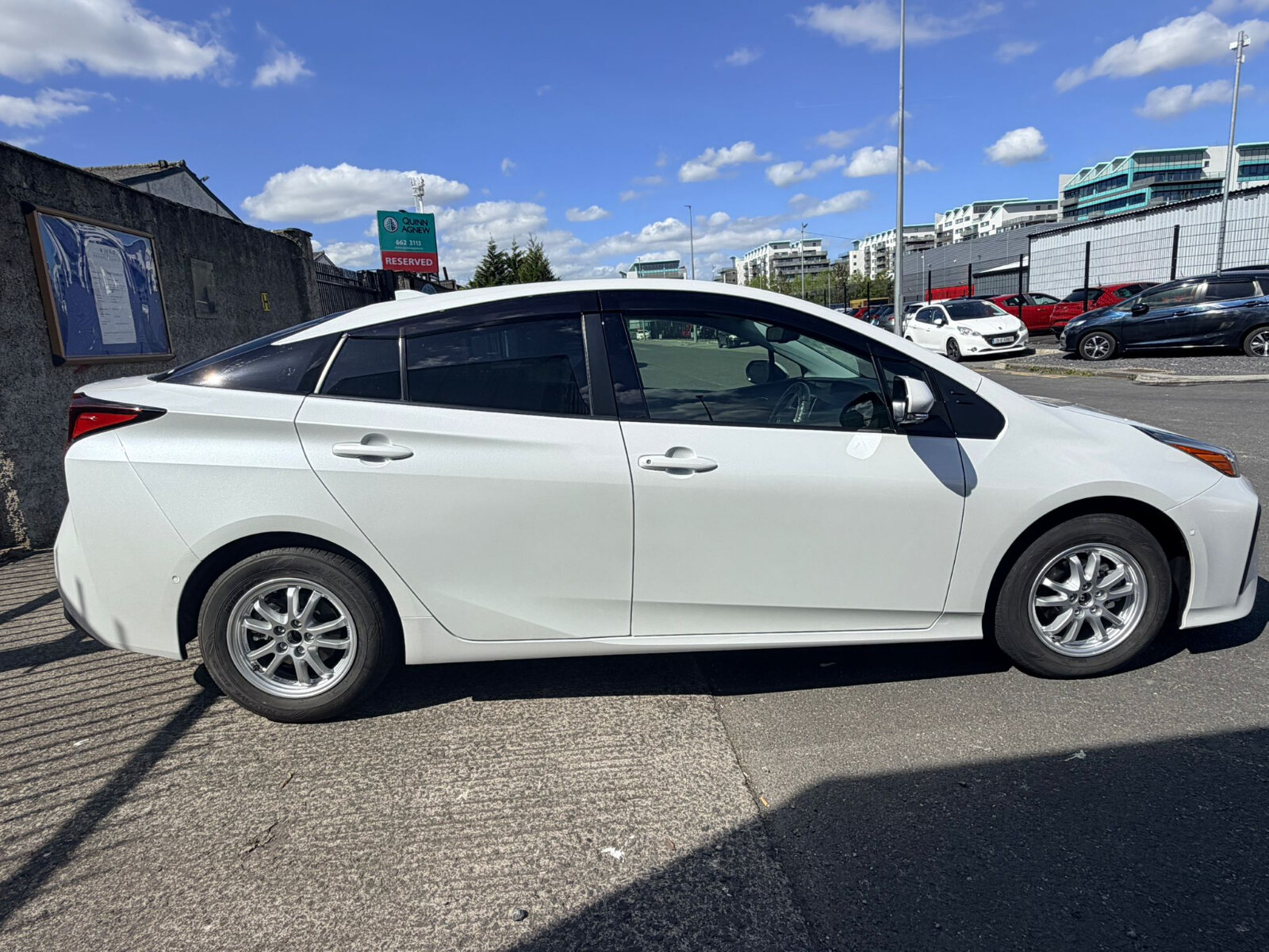 2022 Toyota Prius White - Image 6
