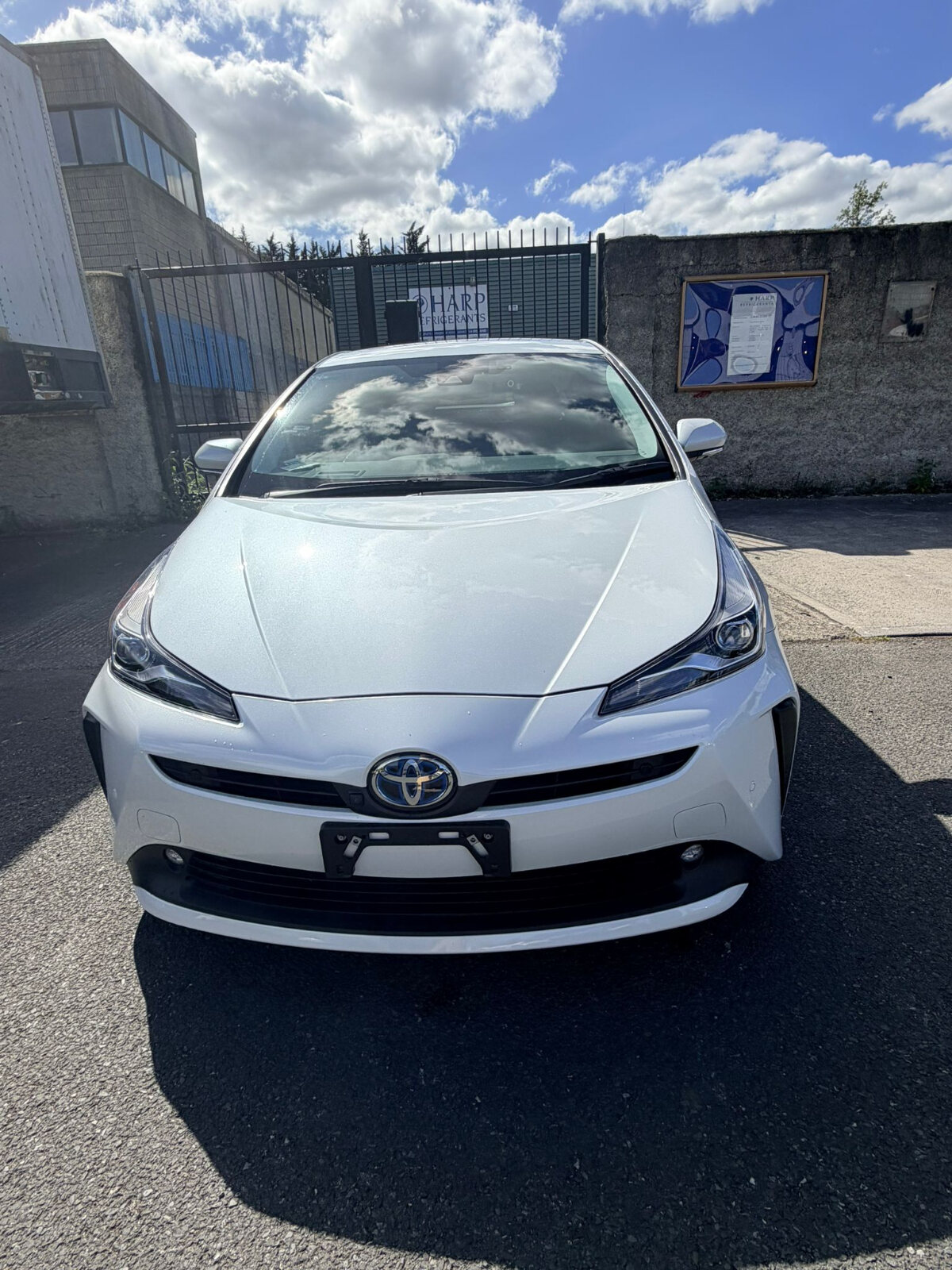 2022 Toyota Prius White - Image 7