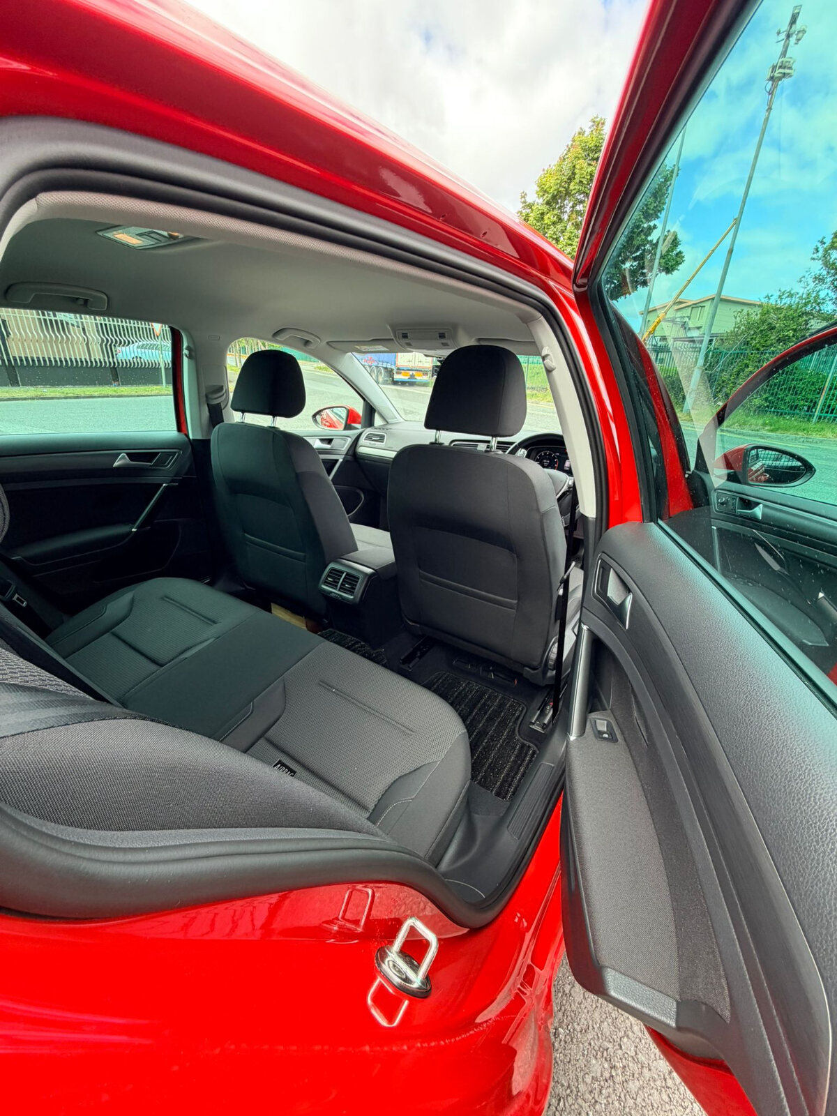 2019 Red Volkswagen Golf - Image 10