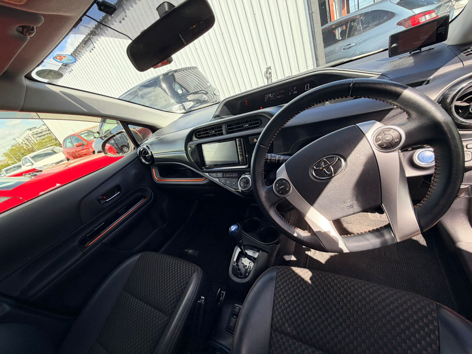 2015 Toyota aqua Orange (URBAN) - Image 12