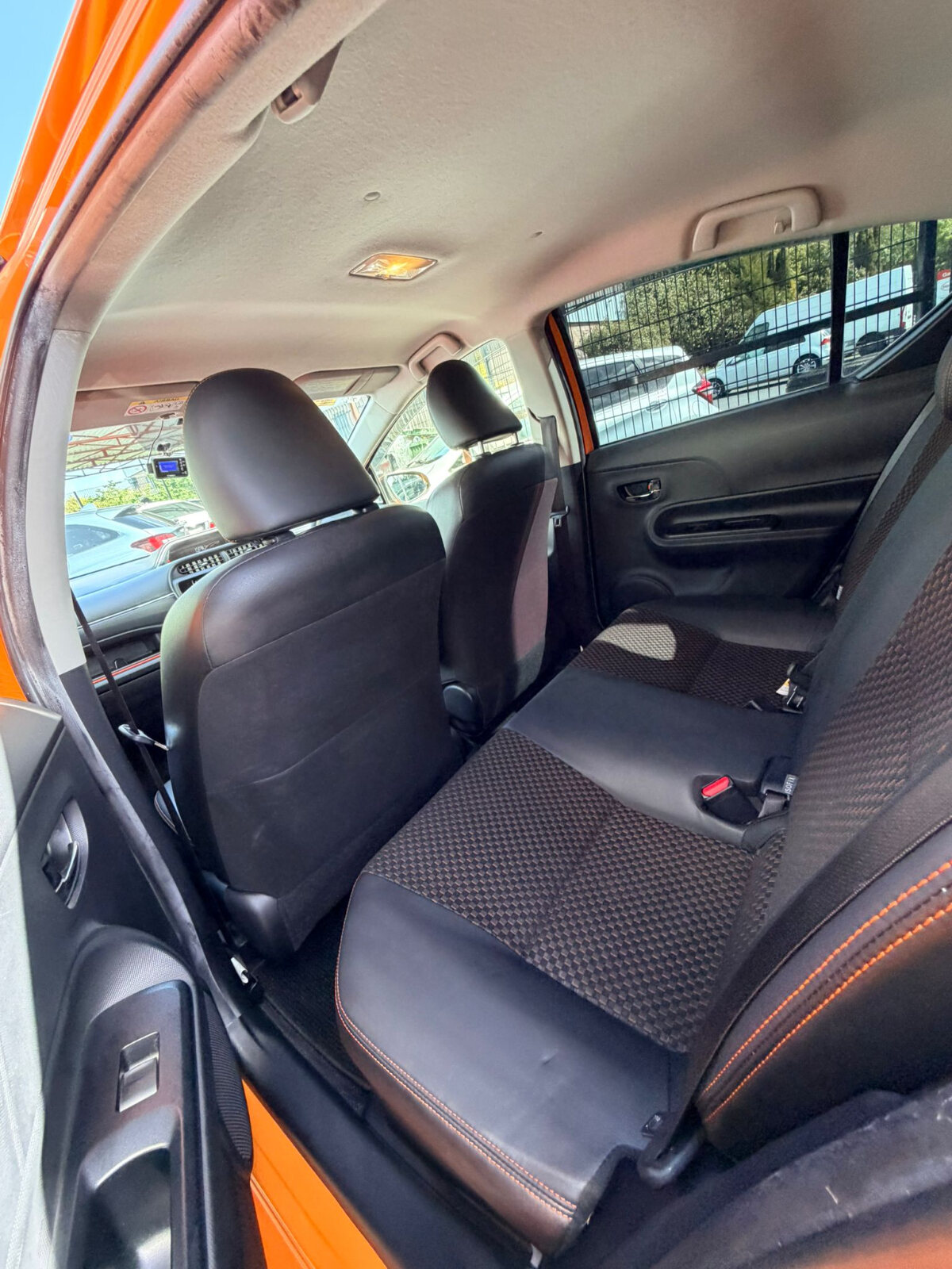 2015 Toyota aqua Orange (URBAN) - Image 9