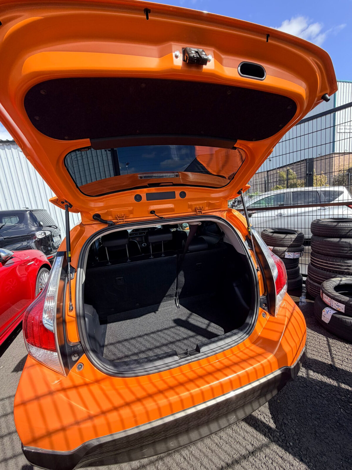 2015 Toyota aqua Orange (URBAN) - Image 6