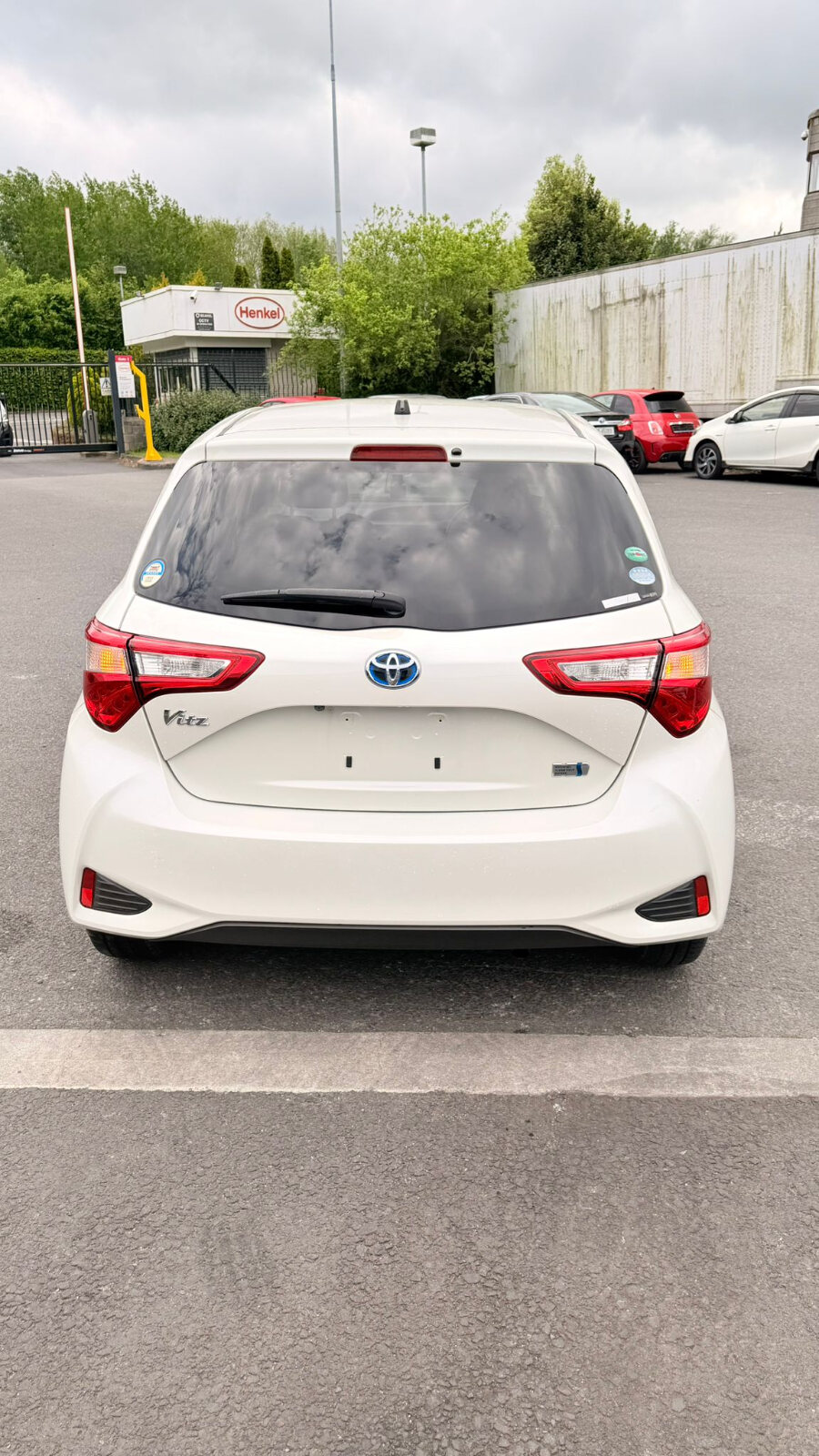 Toyota Vitz White - Image 15