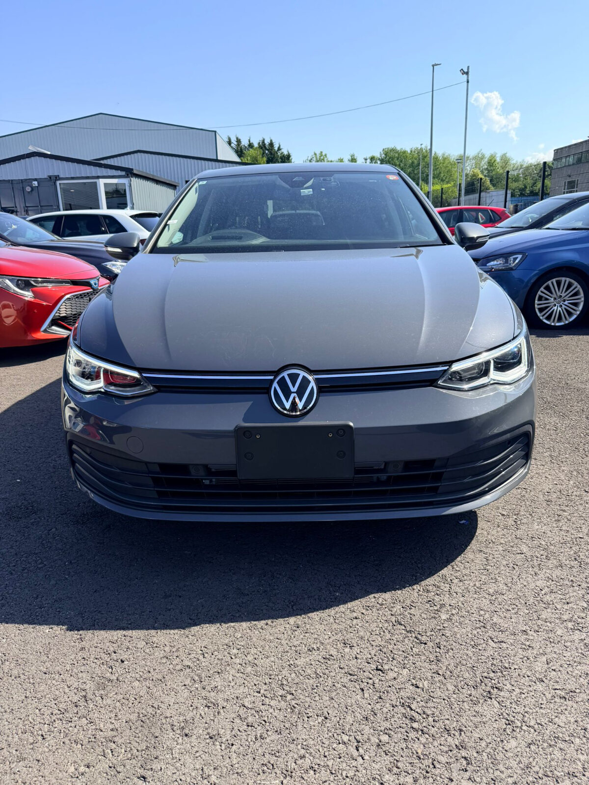 Main car image