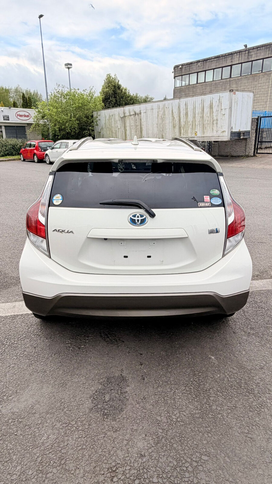 Toyota Aqua White (URBAN) - Image 12