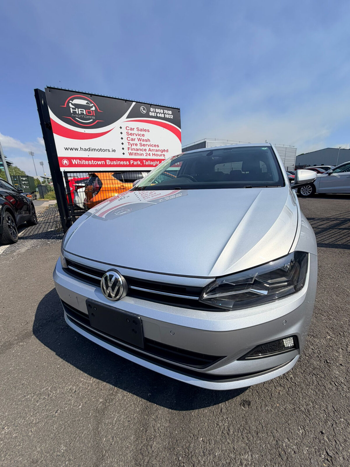 Volkswagen Polo silver - Image 8