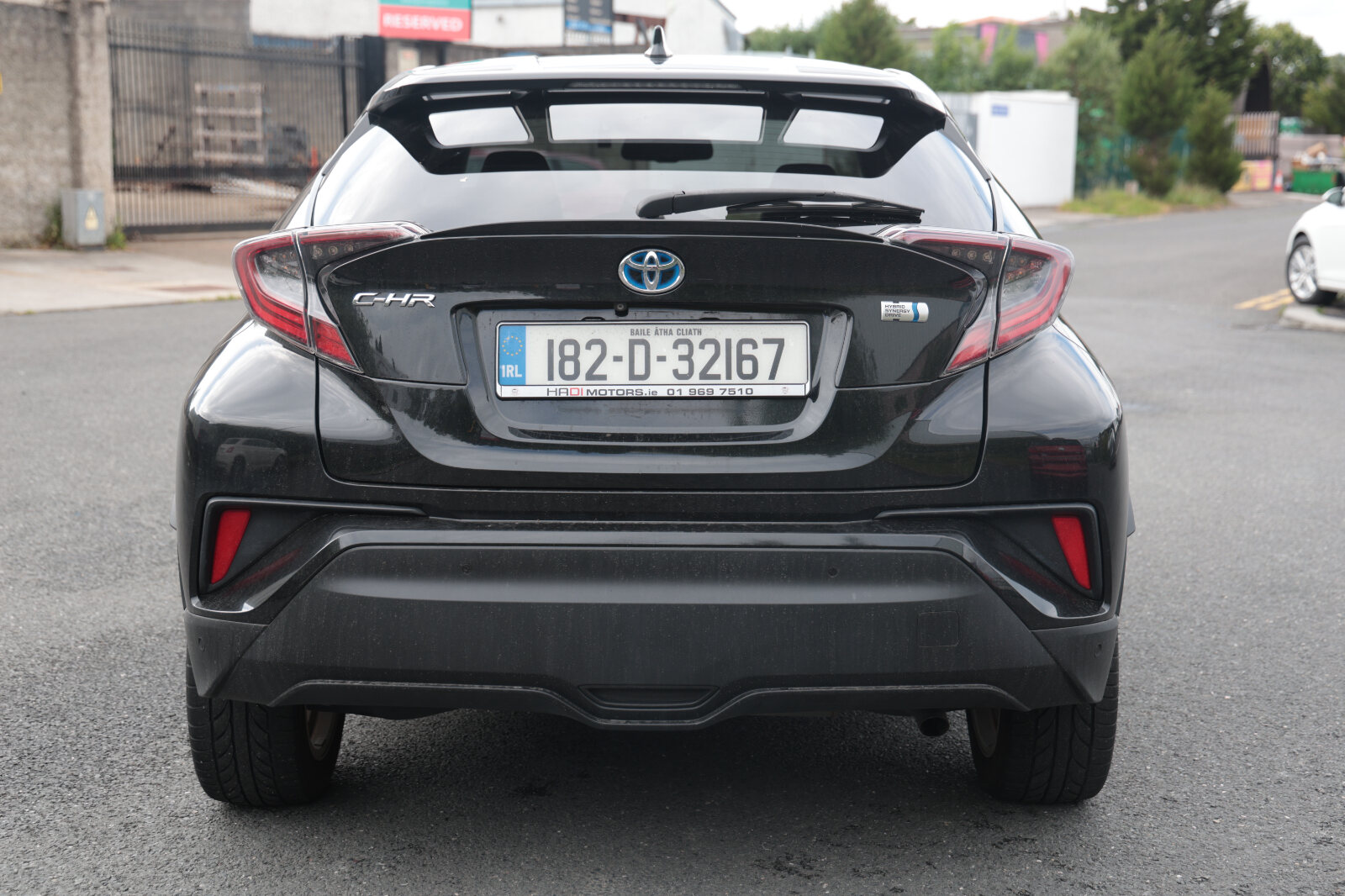 TOYOTA C-HR 2018 Black HYBRID - Image 7