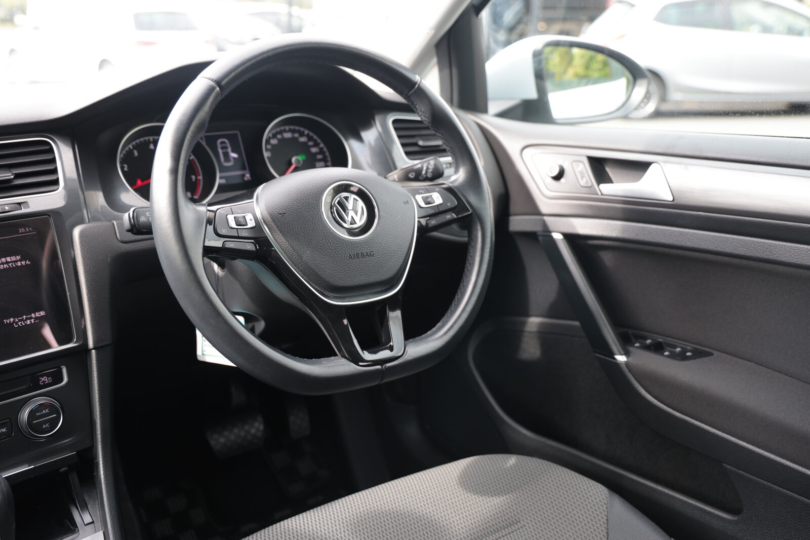 Volkswagen Golf White 2017 - Image 30