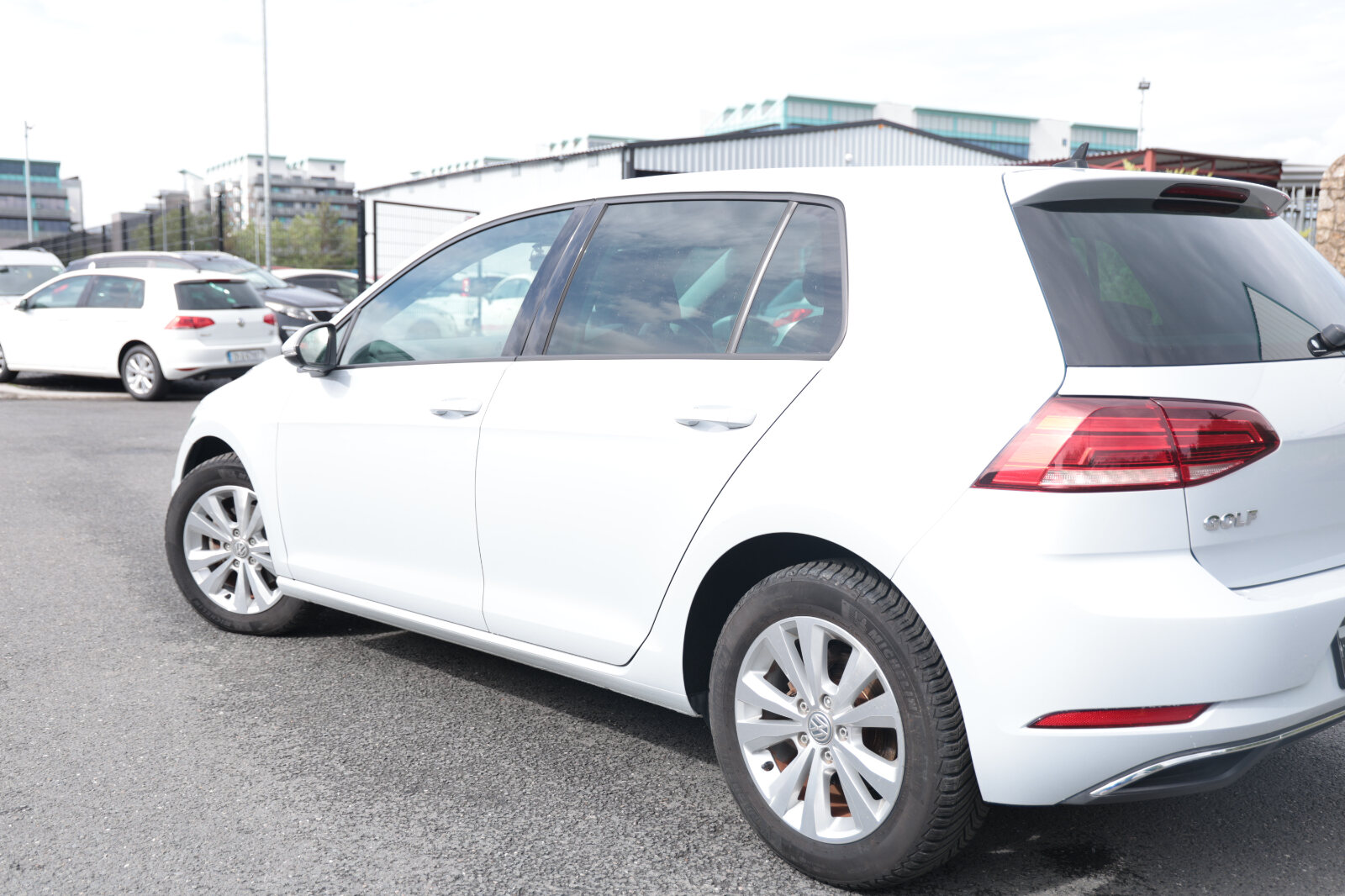 Volkswagen Golf White 2017 - Image 8