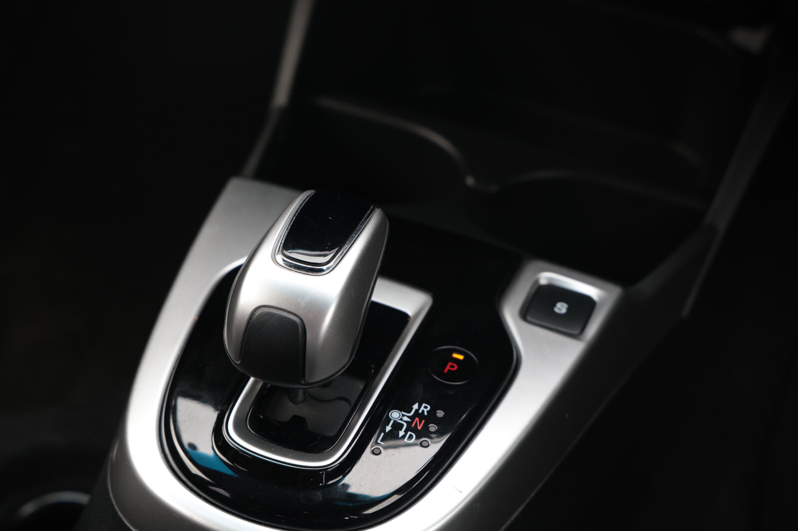 HONDA FIT 2019 HYBRID BLACK - Image 30