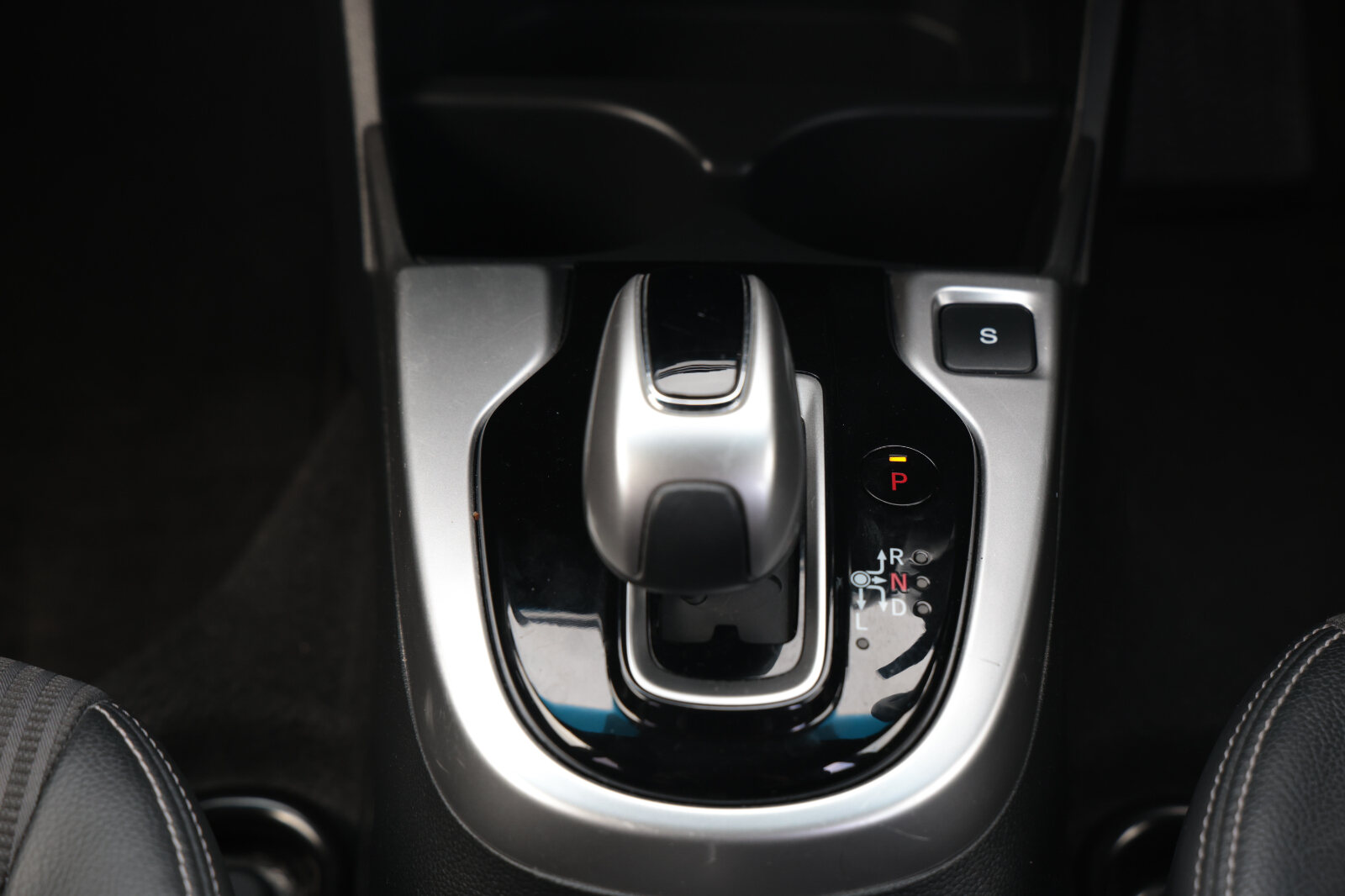 HONDA FIT 2019 HYBRID BLACK - Image 23