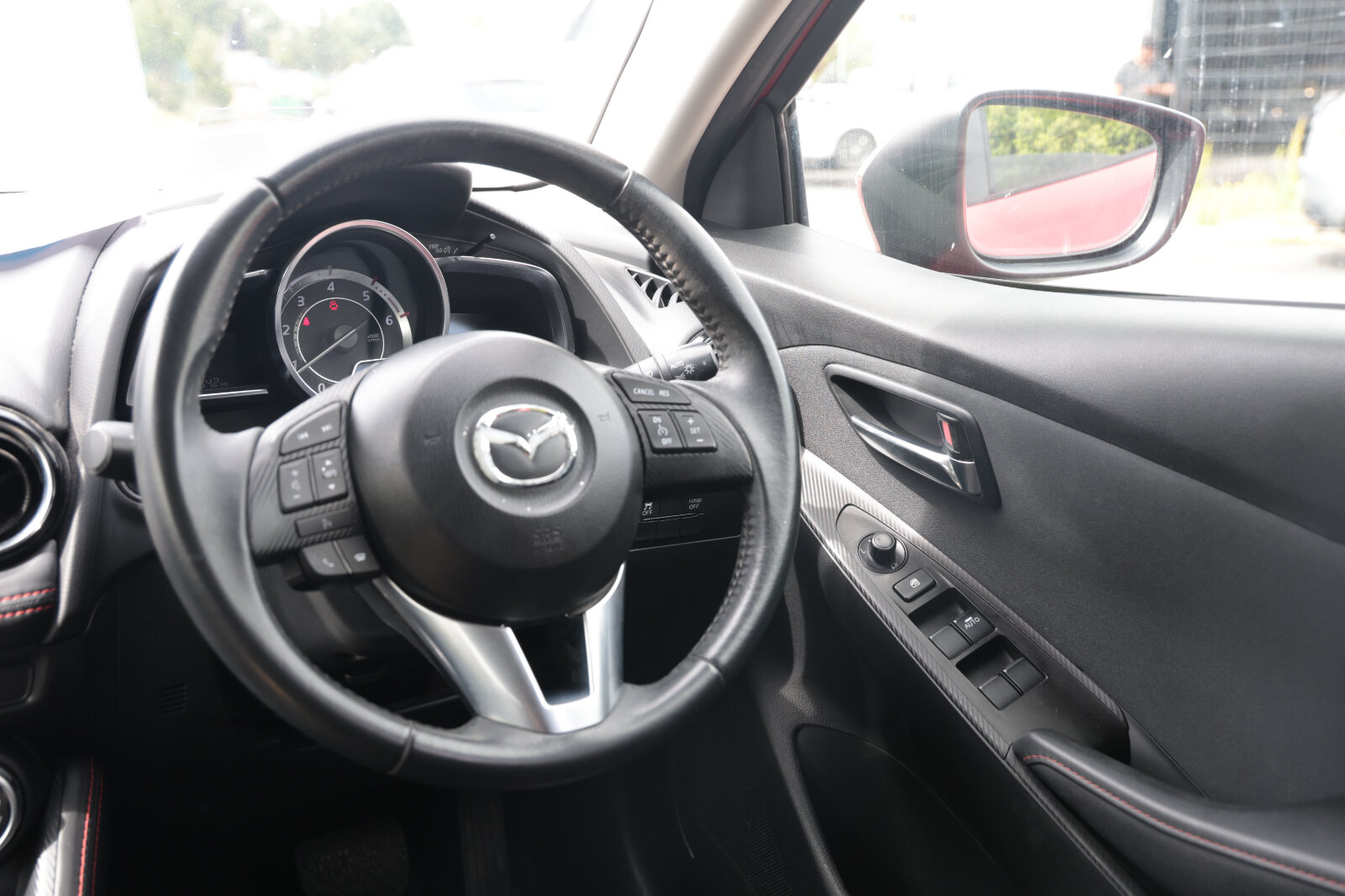 Mazda Demio 2015 - Image 25