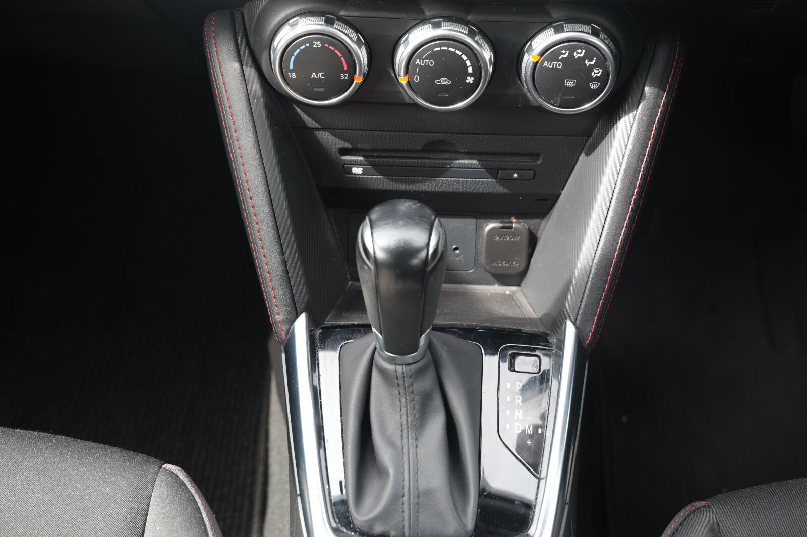 Mazda Demio 2015 - Image 19