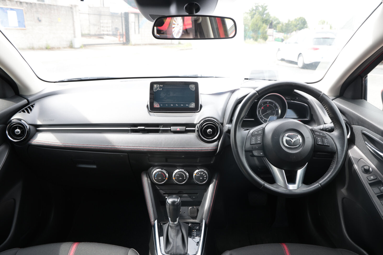 Mazda Demio 2015 - Image 18