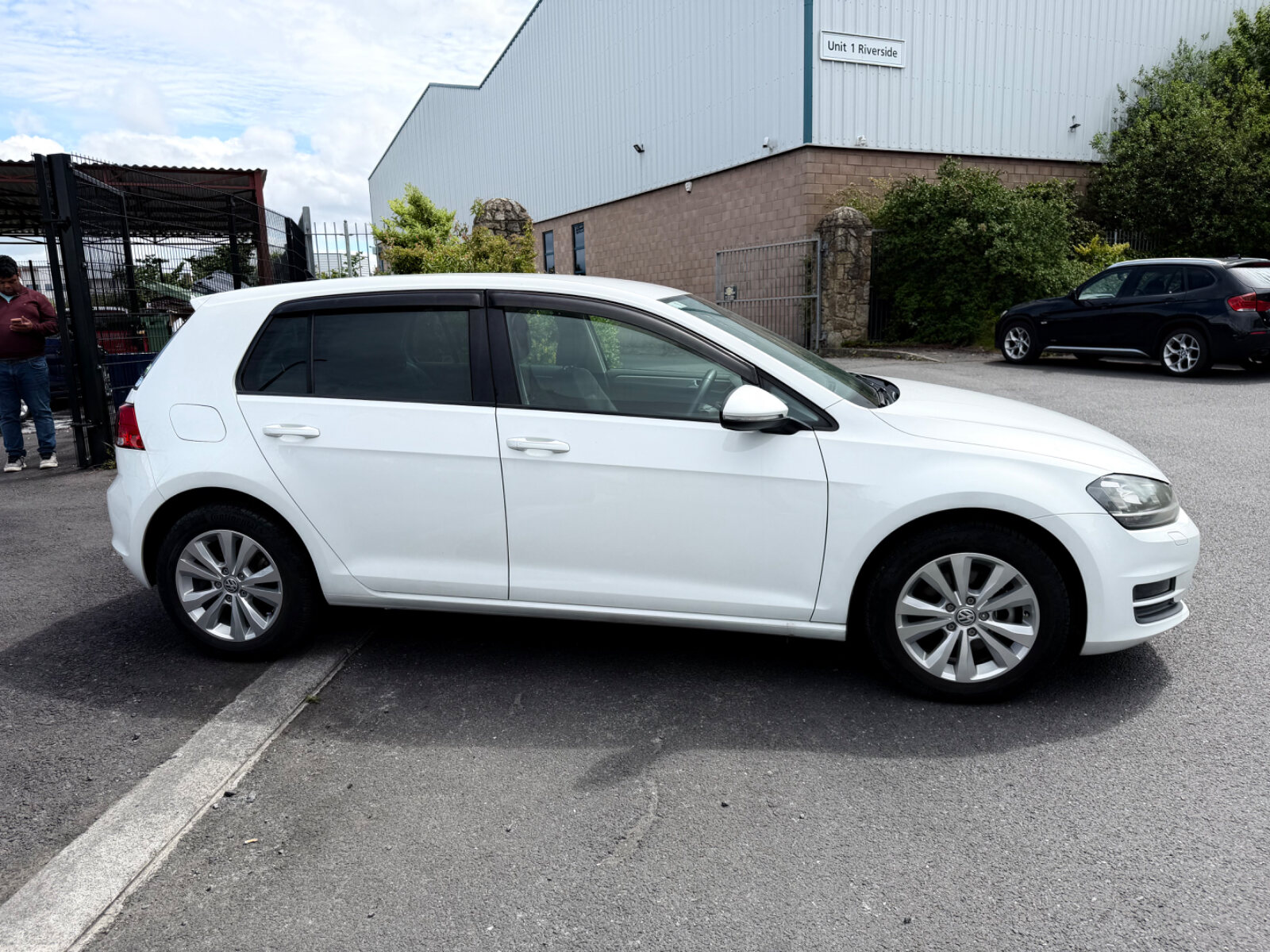 Volkswgen Golf White - Image 5
