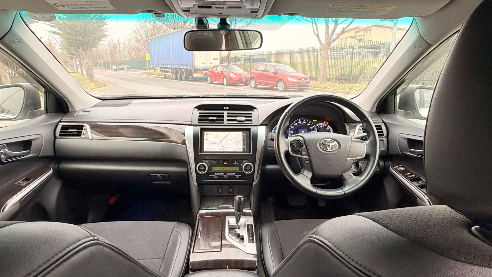 Toyota Camry Hybrid 2012 - Image 12