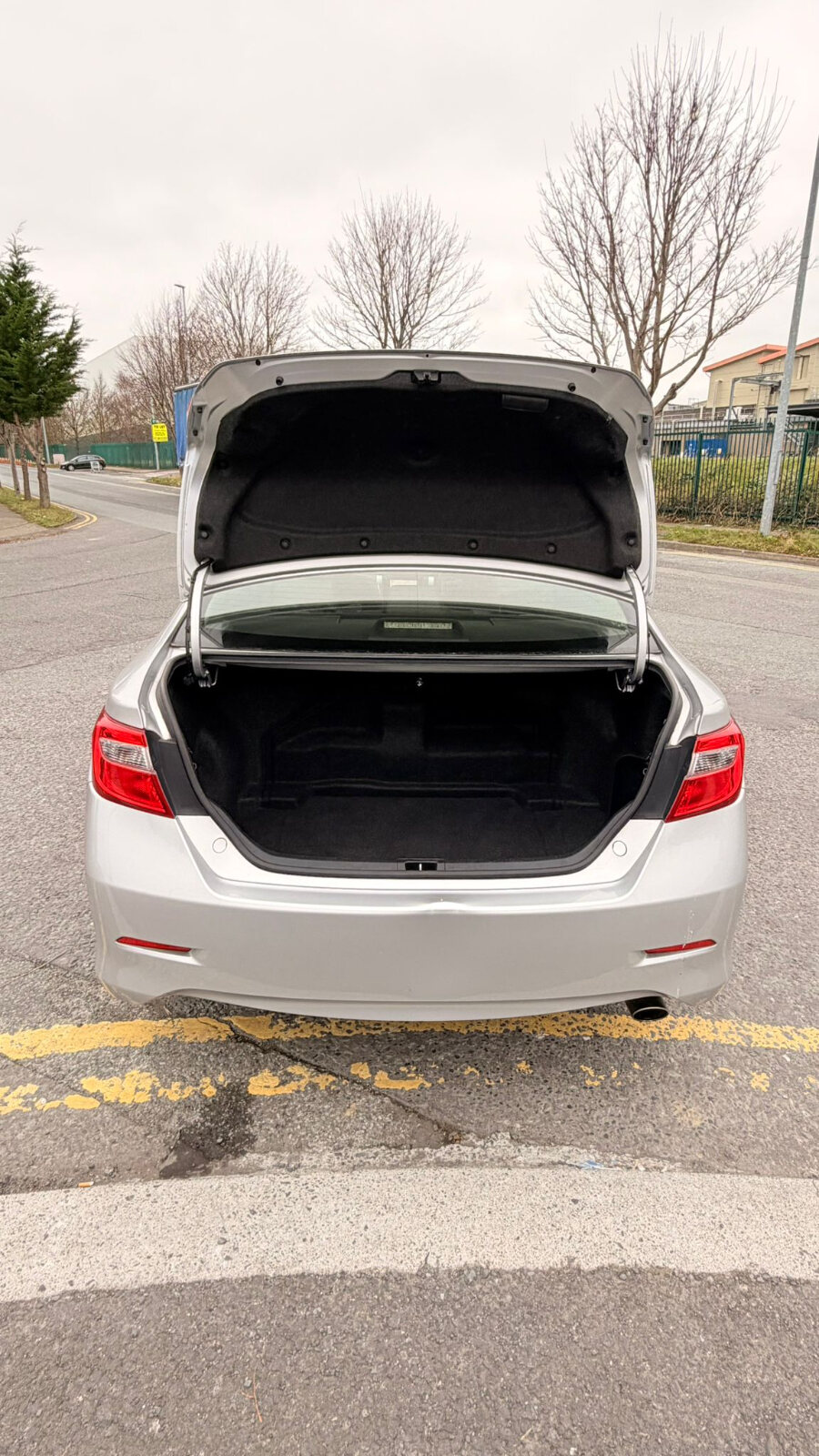Toyota Camry Hybrid 2012 - Image 9