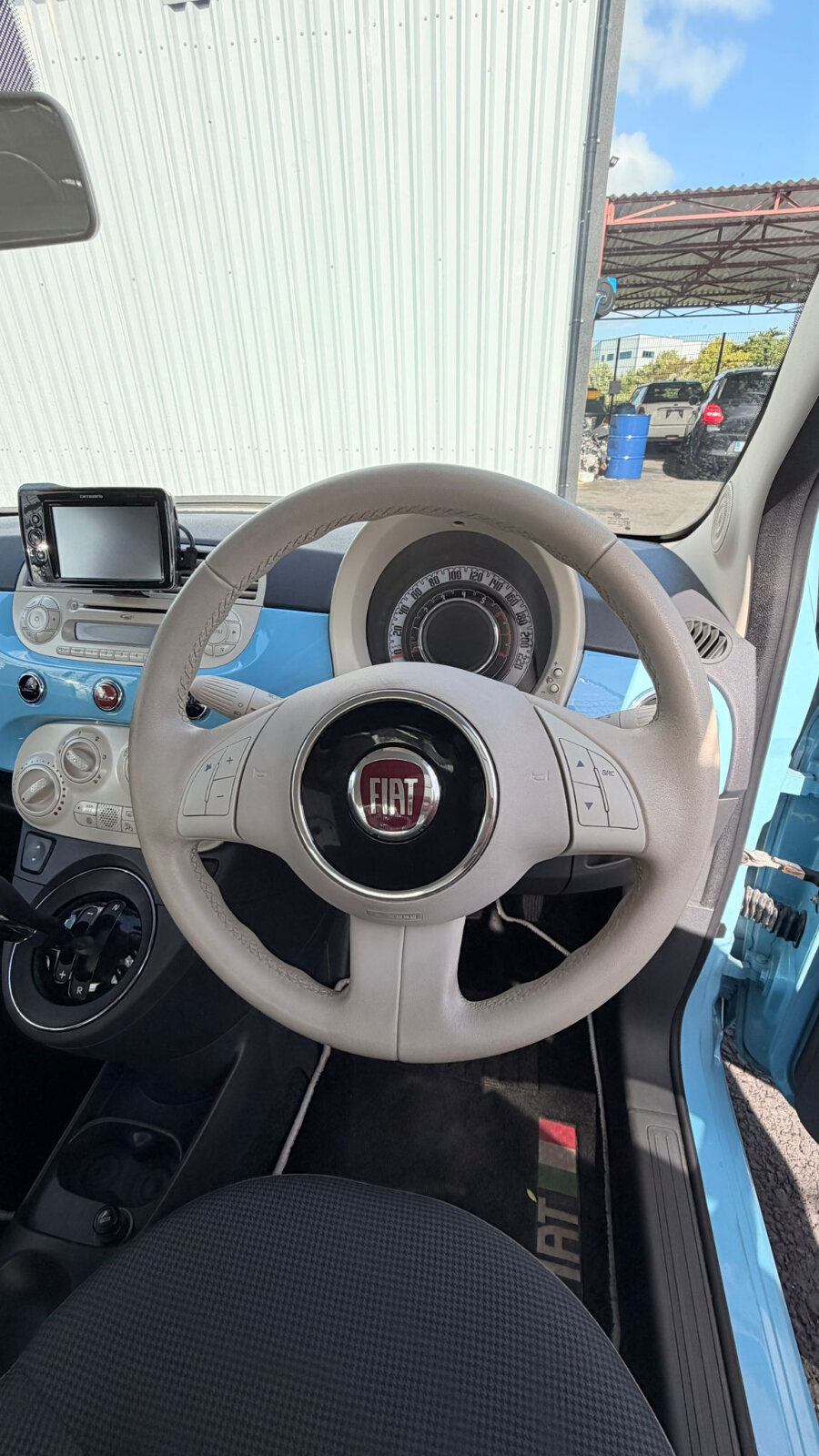 Fiat 500 Sky - Image 11