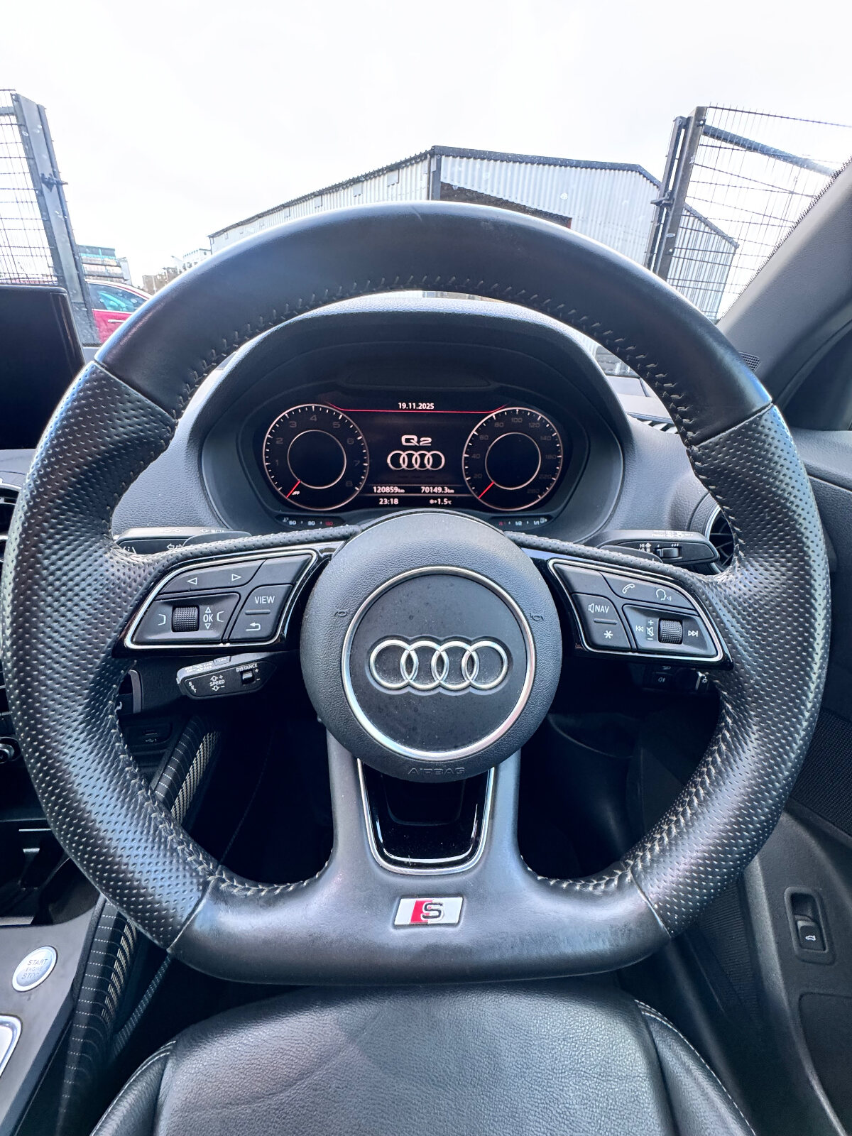 AUDI Q2 S-LINE 2017 WHITE - Image 19