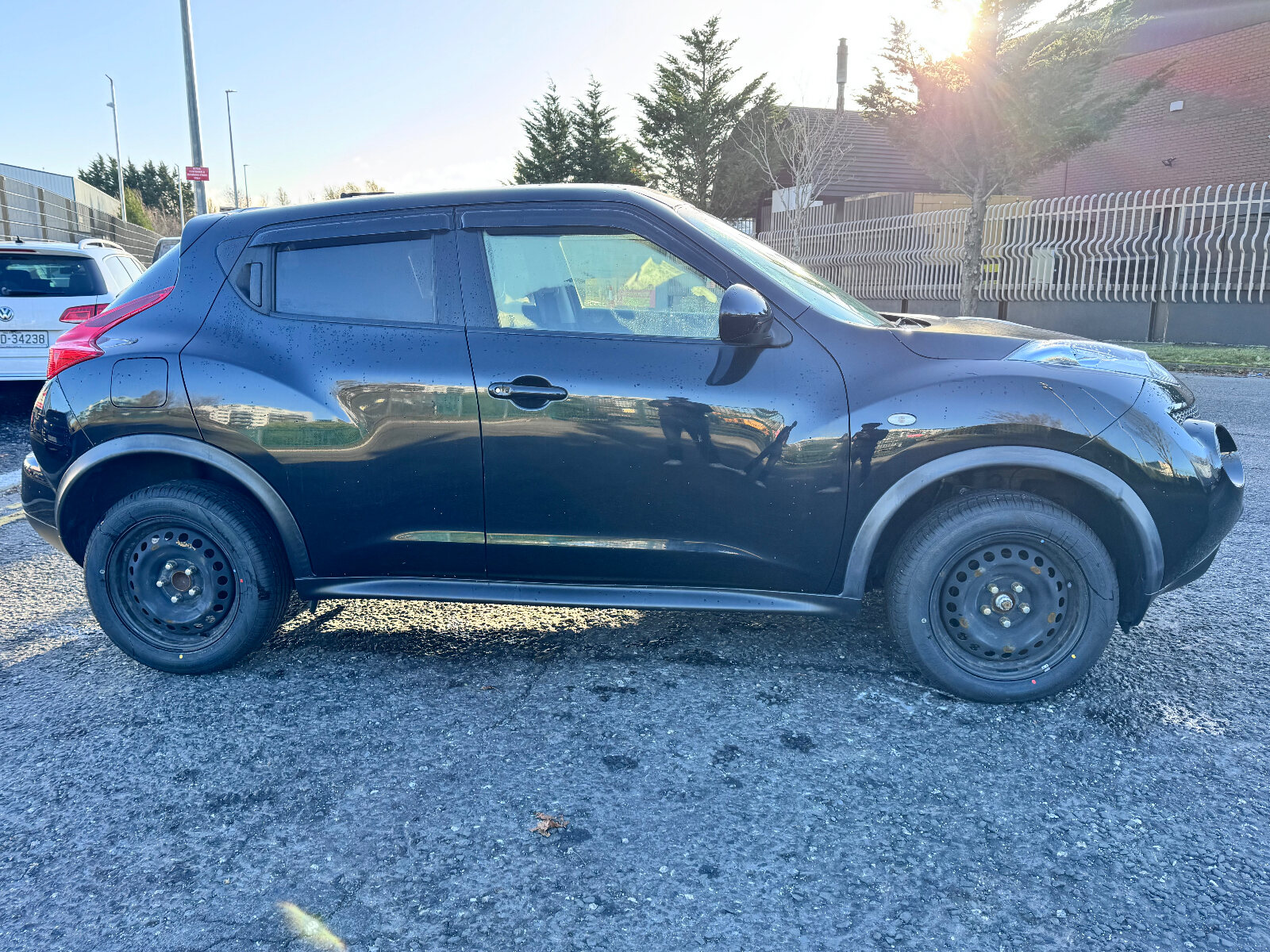 NISSAN JUKE 2013 BLACK - Image 4