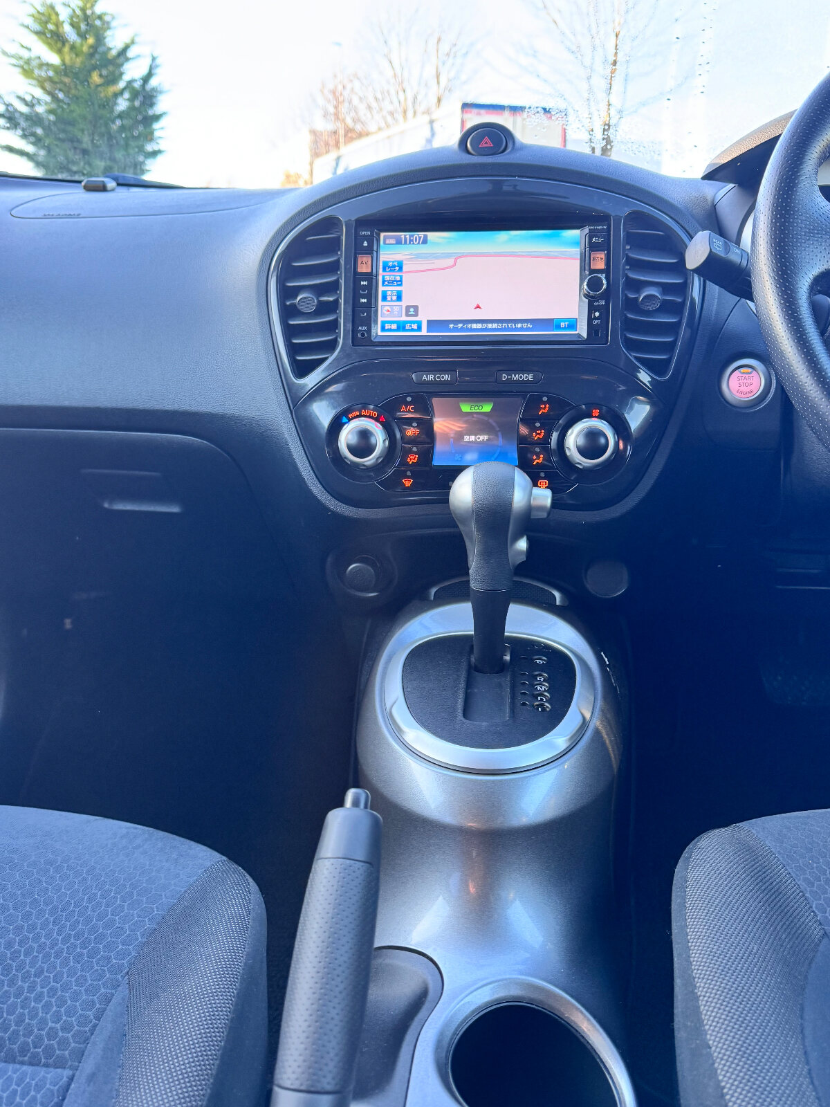 NISSAN JUKE 2013 BLACK - Image 16