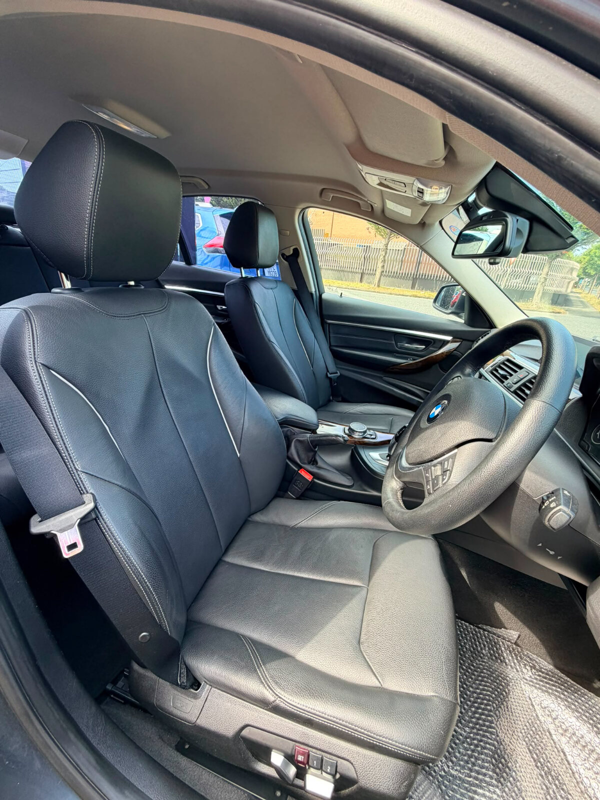 BMW 320d 2017 Automatic Japanese Import - Image 15