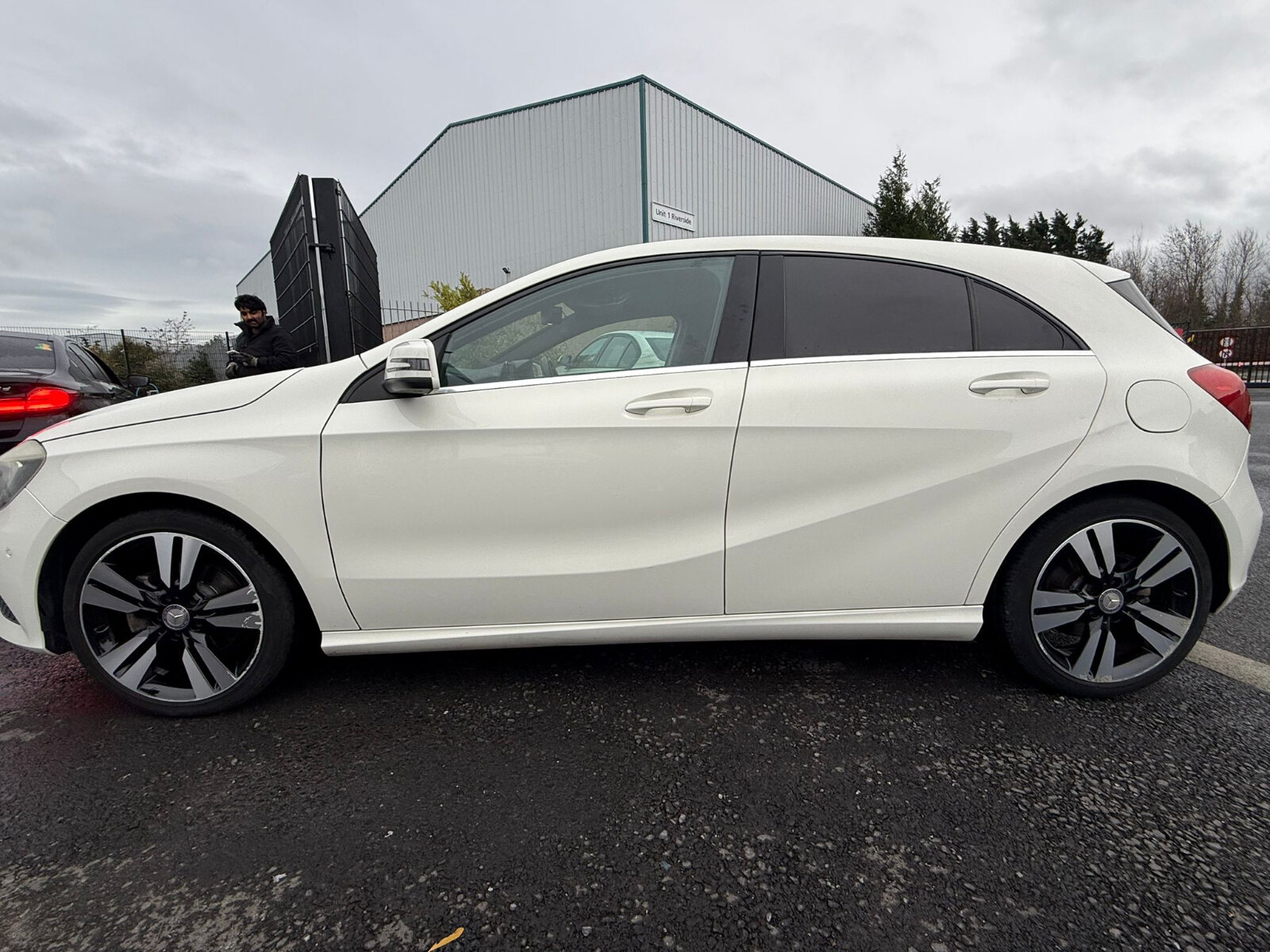 MERCEDES- BENZ A180 2014 (deposit taken) - Image 3
