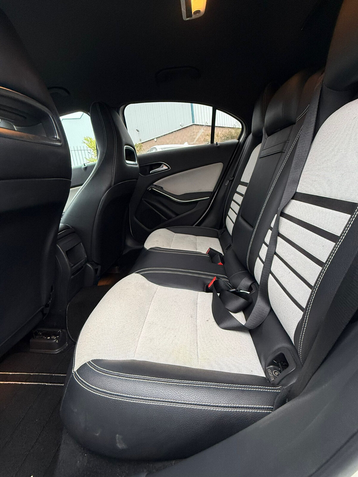 MERCEDES- BENZ A180 2014 (deposit taken) - Image 10