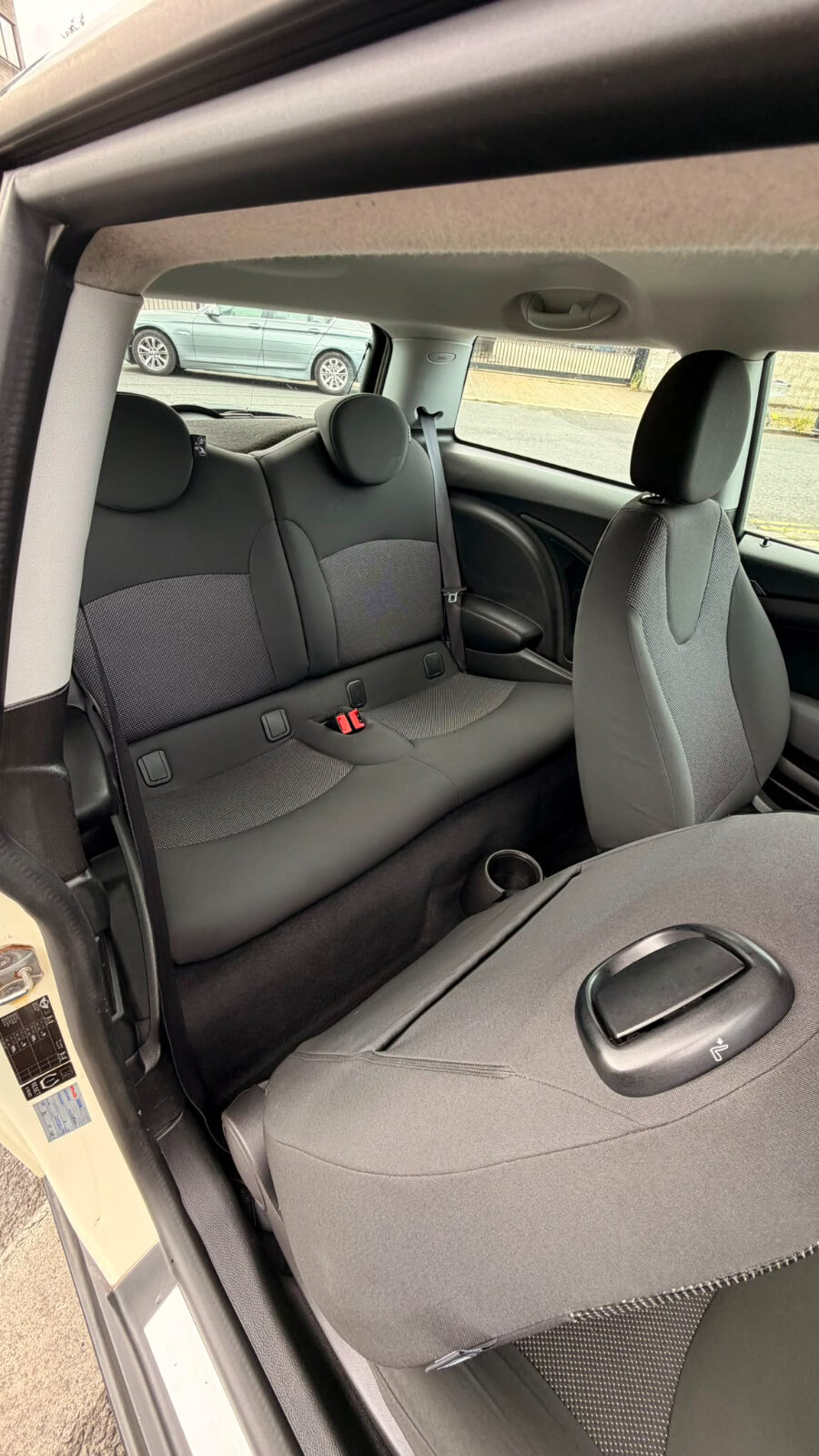 MINI Cooper 2011 1.6 petrol auto - Image 13