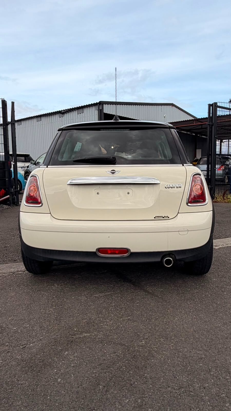 MINI Cooper 2011 1.6 petrol auto - Image 7