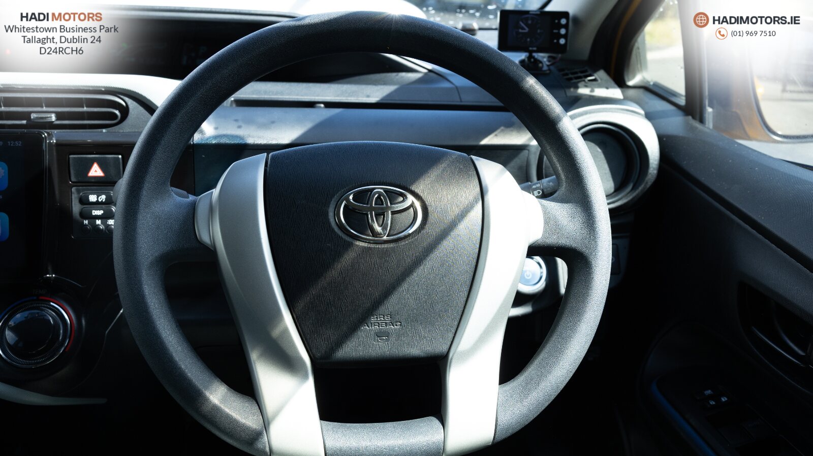 TOYOTA AQUA 2014 YELLOW HYBRID - Image 13