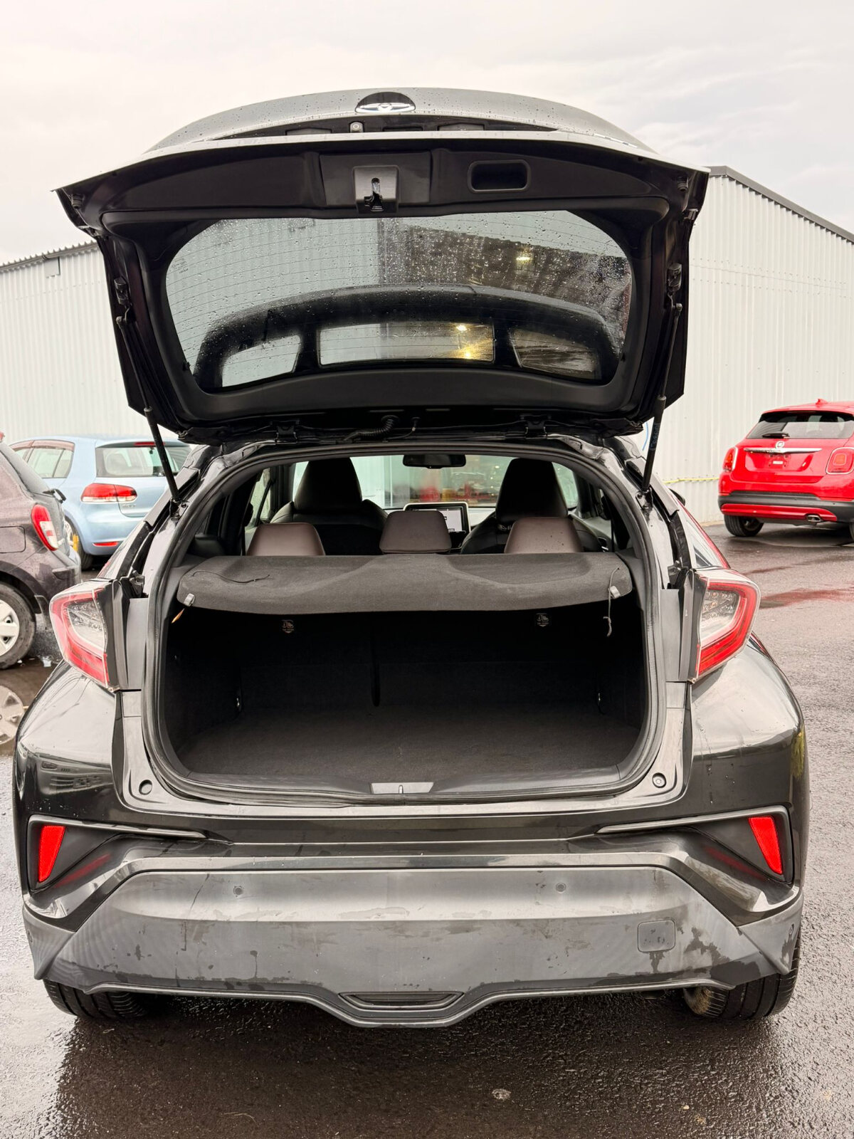 TOYOTA C-HR Hybrid 2017 - Image 7