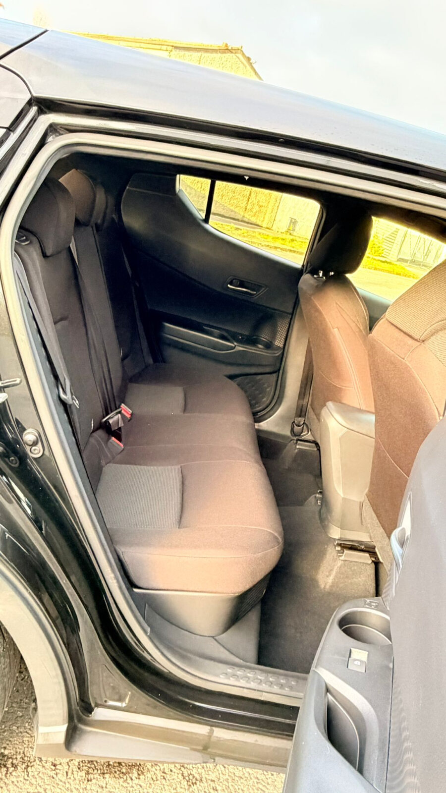 Toyota C-HR Hybrid 2019 - Image 14