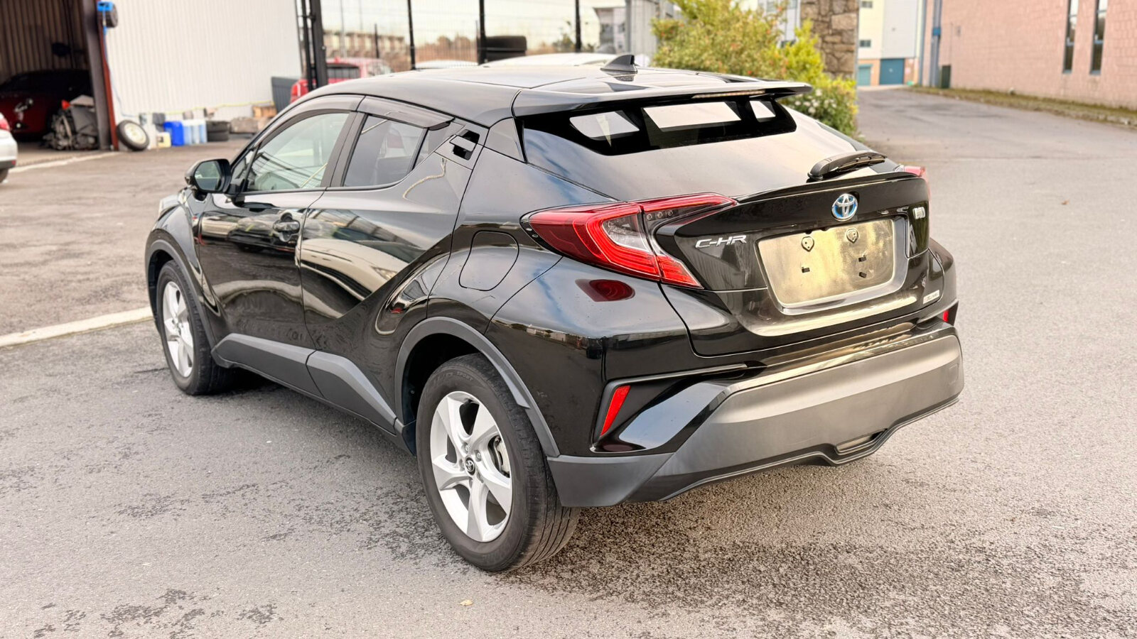 Toyota C-HR Hybrid 2019 - Image 5