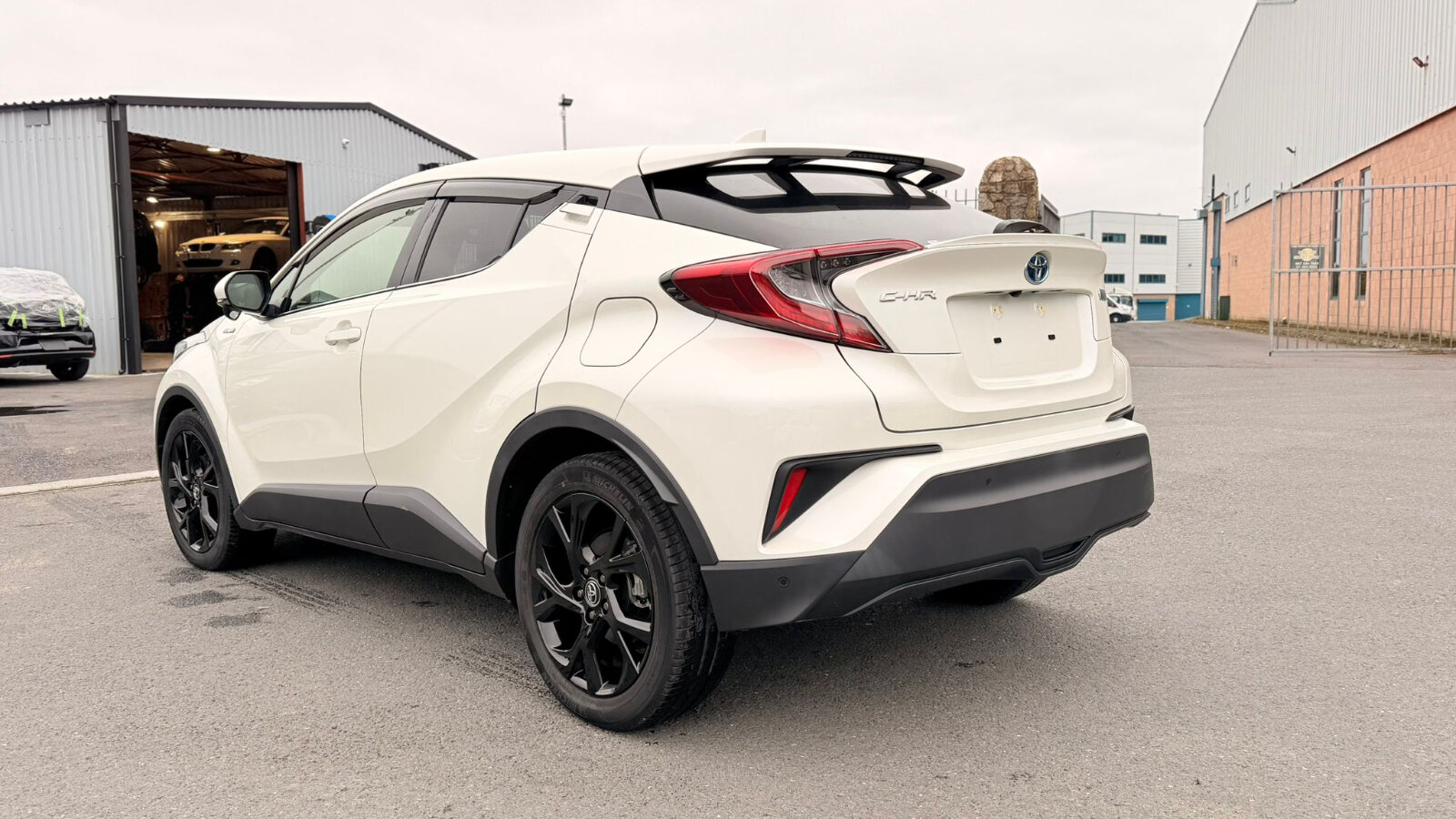 Toyota C-HR Hybrid 2019 - Image 5