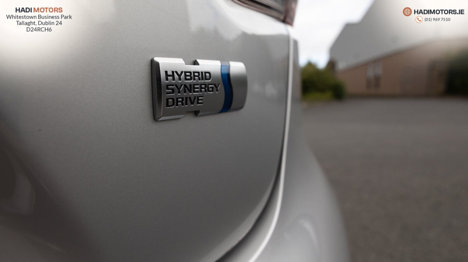 TOYOTA COROLLA 1.8 HYBRID SALOON 2022 SILVER - Image 11