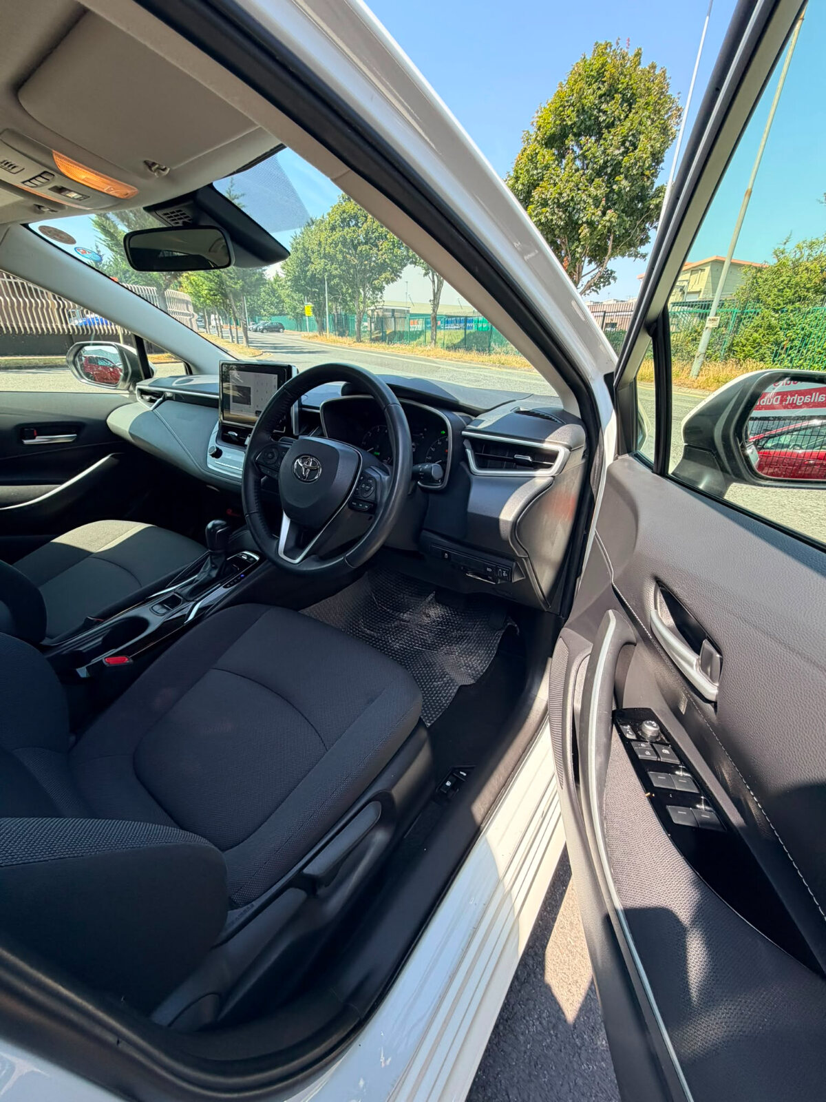 Toyota Corolla 2023 1.8 Hybrid Japanese Import - Image 6