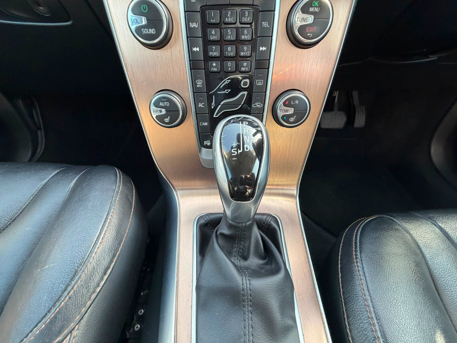VOLVO V40 2014 WHITE - Image 14