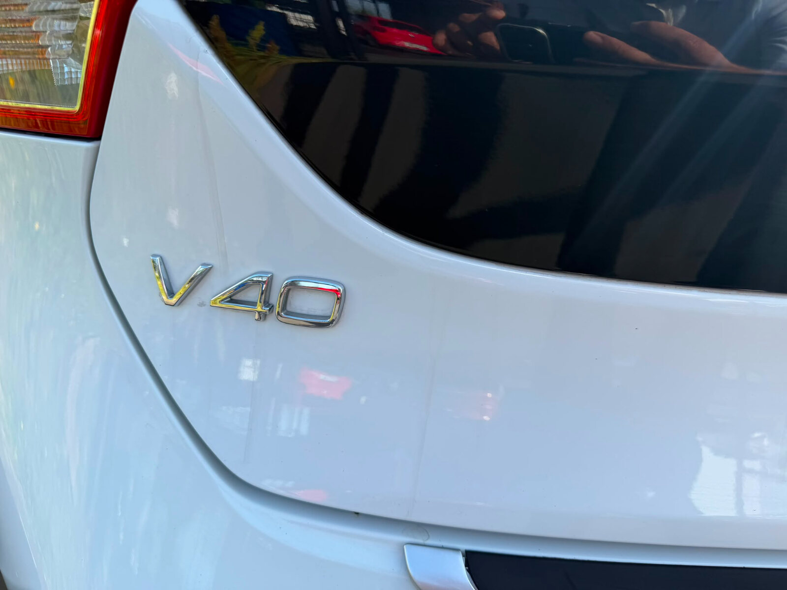 VOLVO V40 2014 WHITE - Image 23