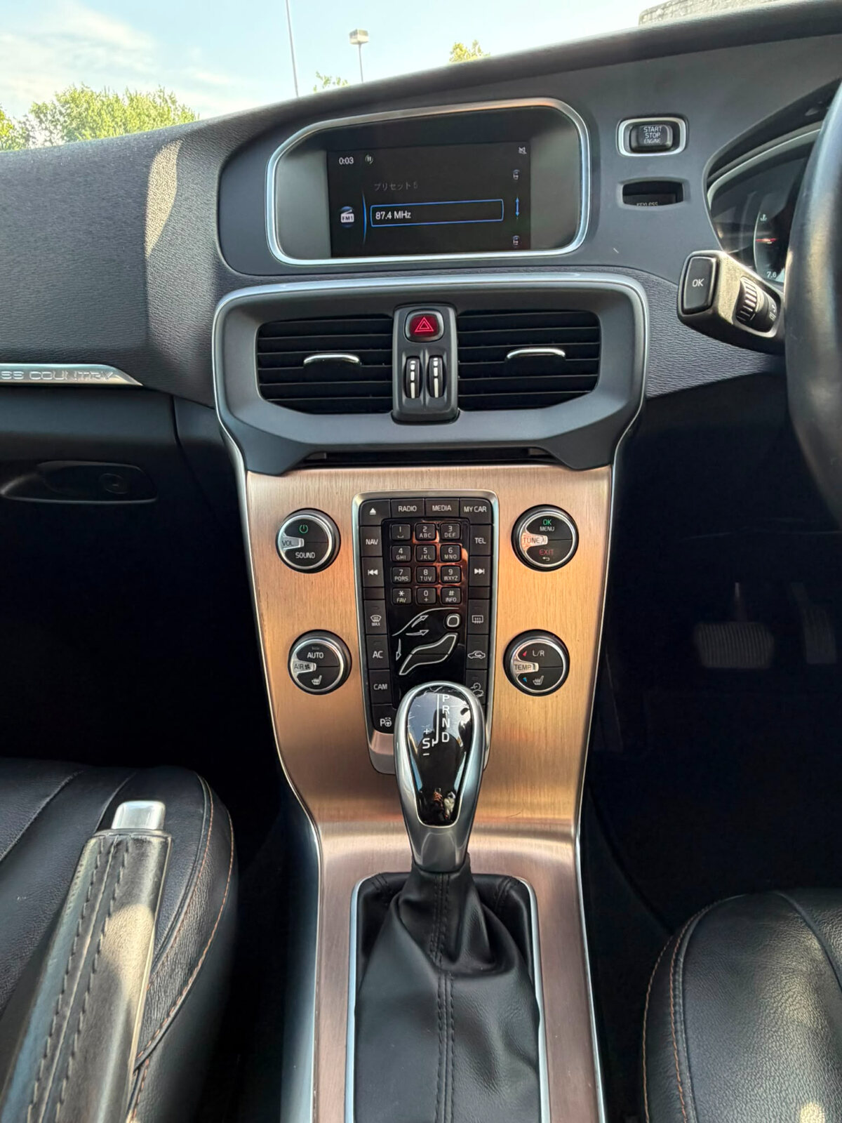 VOLVO V40 2014 WHITE - Image 13