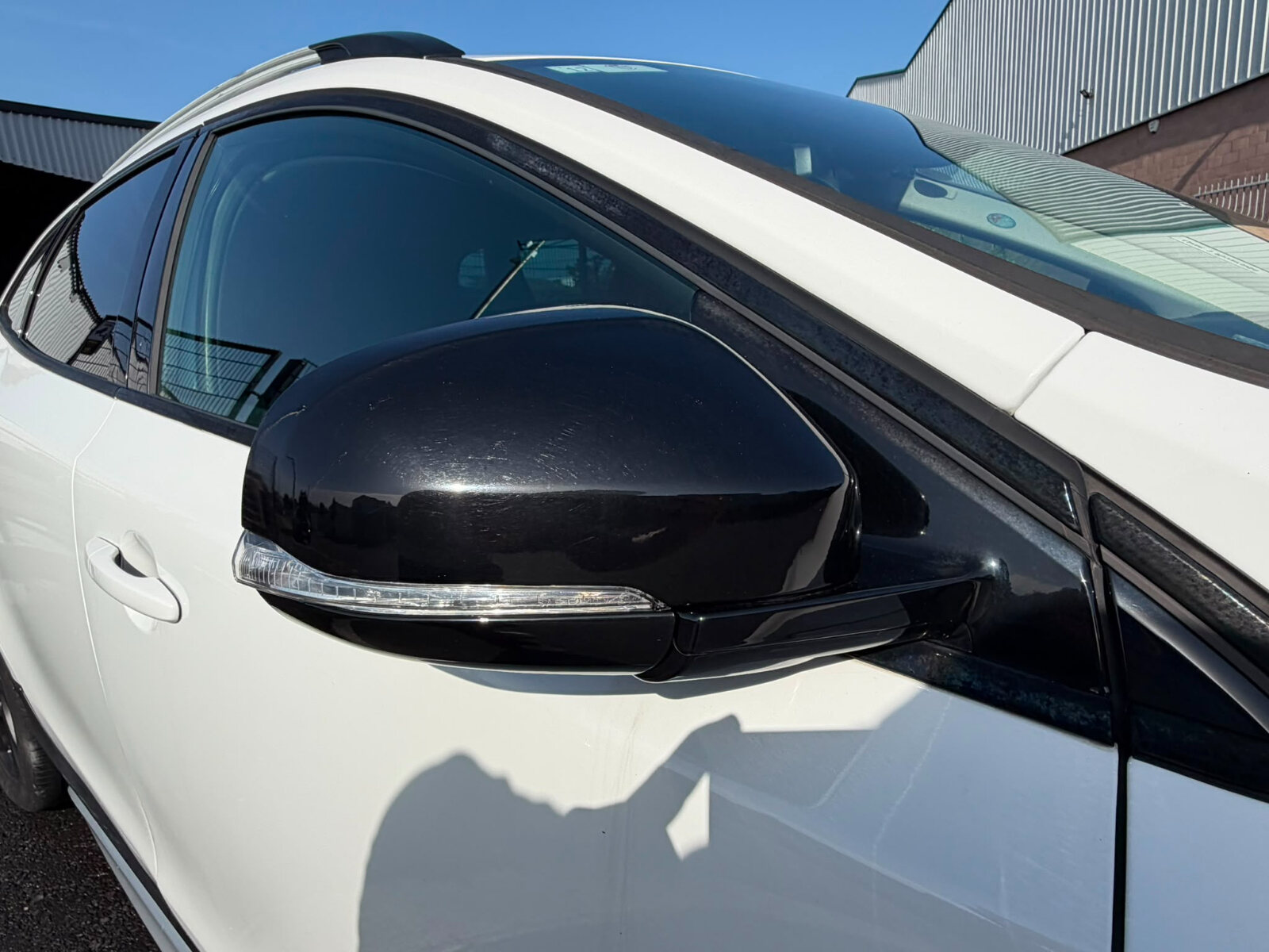 VOLVO V40 2014 WHITE - Image 21