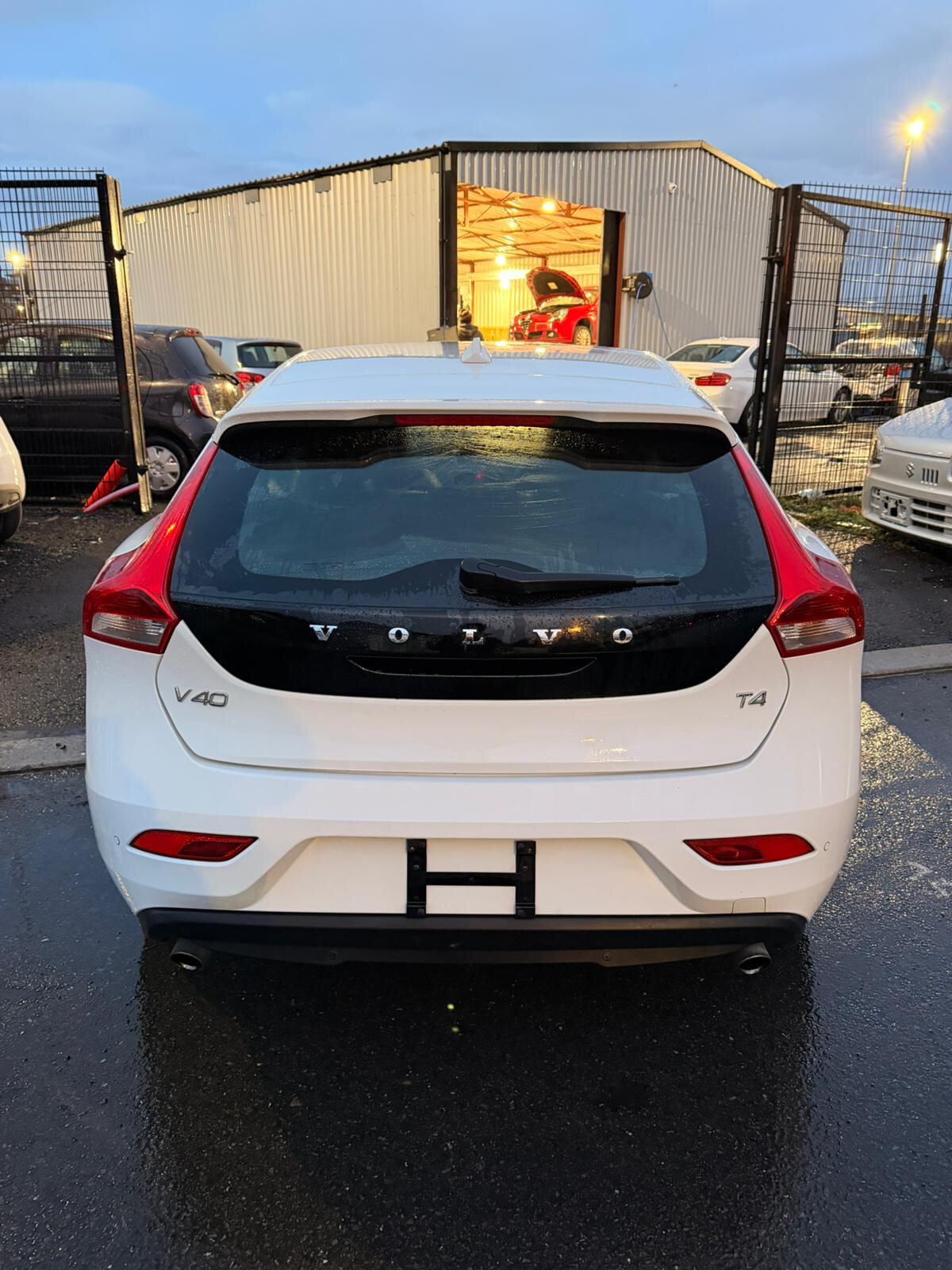 Volvo V40 white - Image 7